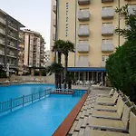 Hotel De Paris 3*