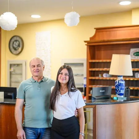 Отель De Paris 3*