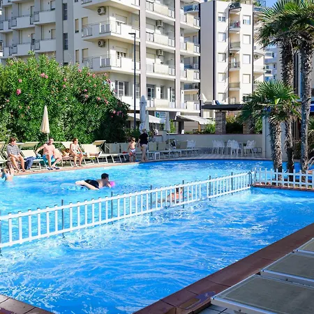 De Paris Отель 3*