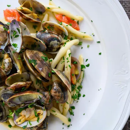 De Paris Отель 3*