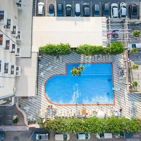 Hotel De Paris 3*